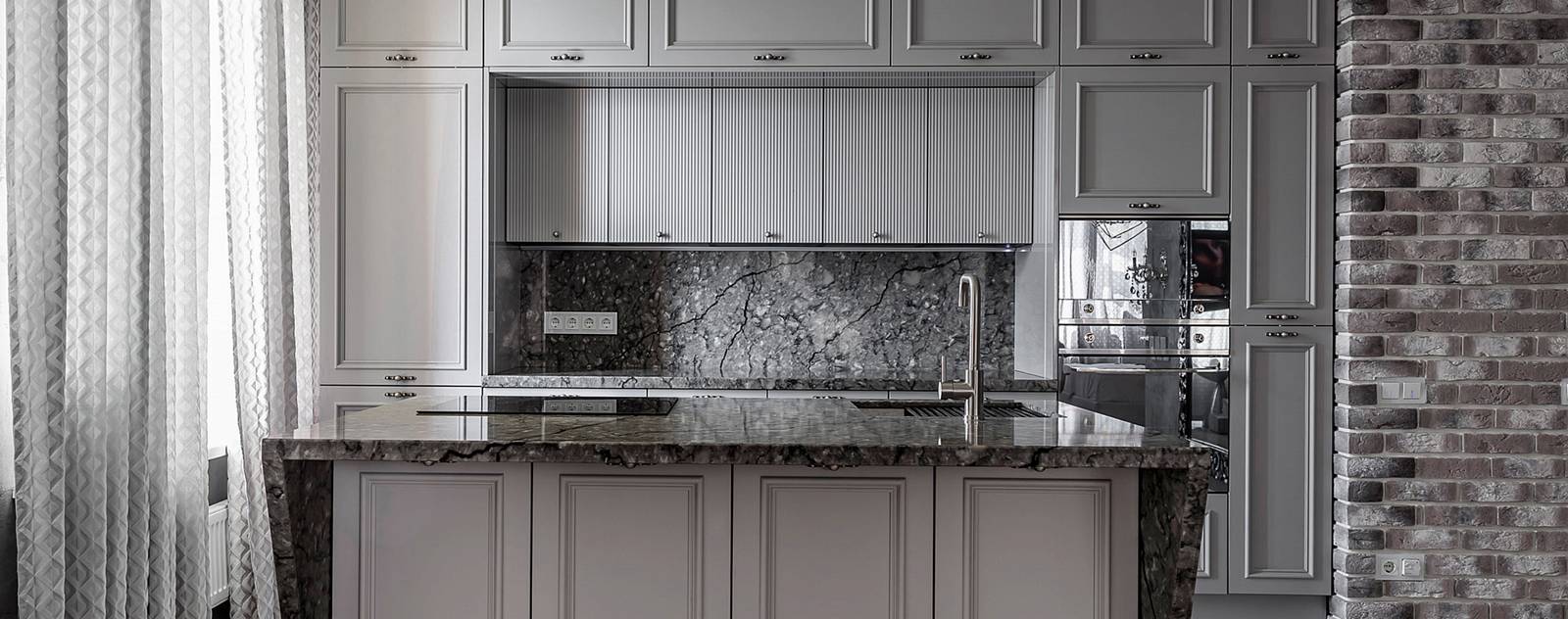 Неоклассика в интерьере кухни